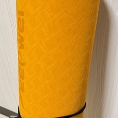 未使用ヨガマット　オレンジの画像