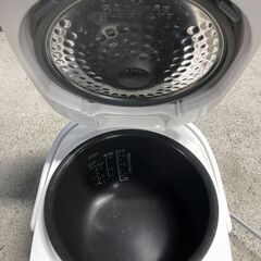 【高年式】ZOJIRUSHI 炊飯器 5合炊き 2023年 NW-VE10 ホワイト 通電確認済み 早いもの勝ち おすすめ 引取歓迎 配送OKの画像