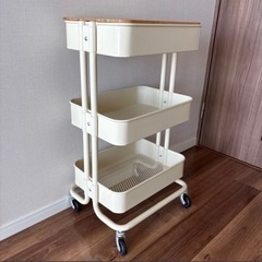 IKEA 
イケア ロースゴク ワゴン　ふた付きの画像