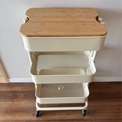 IKEA 
イケア ロースゴク ワゴン　ふた付きの画像