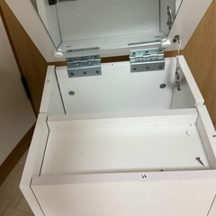 【譲渡者決定】DORIS ドレッサー コンパクト 化粧台 おしゃれ スリム キャスター付き ミラー 鏡台 ロータイプ 組立式 ホワイト の画像