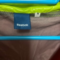 Reebok 薄手ウインドブレーカーーの画像