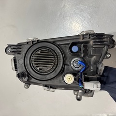 50プリウス前期　純正フォグランプの画像