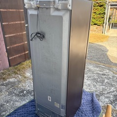 近郊送料無料 大型冷凍冷蔵庫 HITACHI 401L 2016年 R-S4200の画像