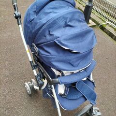 A型ベビーカーの画像