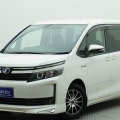 ✨トヨタ大人気ミニバンでお出かけしよう✨トヨタ ヴォクシー　ハイブリッド 　Ｖの画像