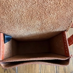革の斜めがけバッグ　古着の画像