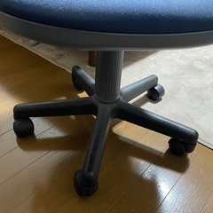 オフィスチェア　イス　椅子の画像