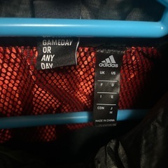 adidas  ウインドブレーカー 未使用品の画像