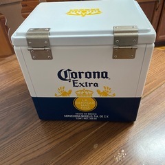 コロナ鉄製クーラーボックス！の画像