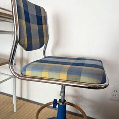 レトロ可愛い椅子の画像