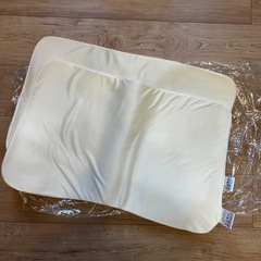 【美品】西川　雲の上のふわっと枕　ピローケース付　2セットの画像