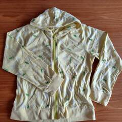 値下げしました。１３０センチ　女の子お洋服5着の画像