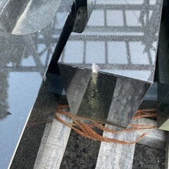 ジャンク 石材 黒 みかげ 花立 線香立て などの画像