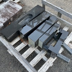 ジャンク 石材 黒 みかげ 花立 線香立て などの画像