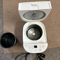 TWINBIRD マイコン炊飯ジャー RM-4547W 1.5合炊きの画像