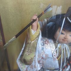 市松人形（武者人形）ガラスケース入り／高さ35cm 直接受け渡しのみの画像