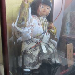 市松人形（武者人形）ガラスケース入り／高さ35cm 直接受け渡しのみの画像