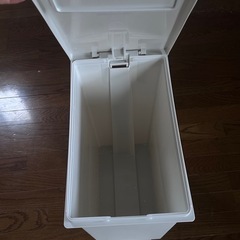 ごみ箱の画像