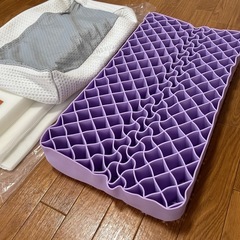 　 【美品】GOKUMIN 無重力ジェルピローの画像