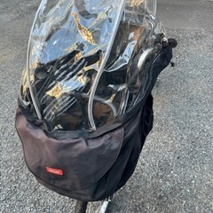 子乗せ電動自転車　レインカバー付き　ギュットクルームの画像