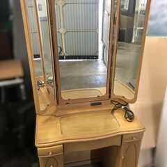 nt251202-007Z 三面鏡 鏡台 ドレッサー 鏡 収納 棚 和 中古現状品 コンセント有 中古家具の画像