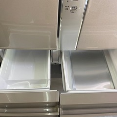 6ドア冷蔵庫Hitachi の画像