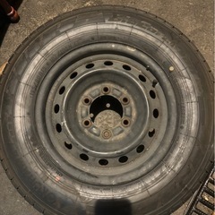 ハイエース　キャラバン　 ホイルヨコハマタイヤ195/80R15４本セット　夏タイヤ 23年製新品の画像