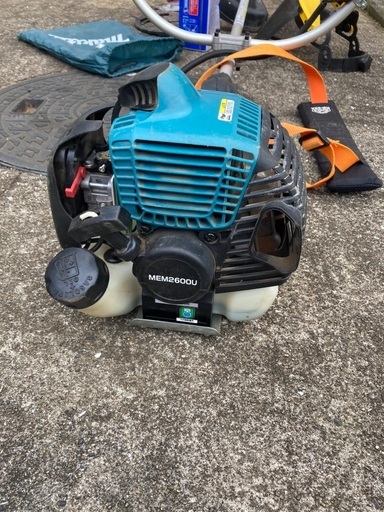 マキタ　2サイクルエンジン式草刈機➕備品