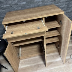 パソコンボード　パソコンラックの画像