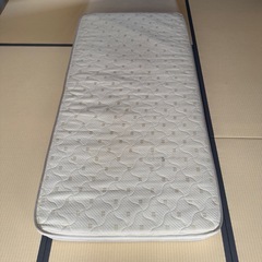 受け渡し予定者決まりました。引き取り限定 差し上げます  ニトリのポケットコイルマットレス  シングルの画像