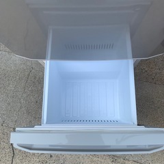 三菱 146リットル 冷蔵庫 クリーニング済みの画像