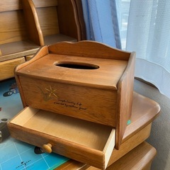 ティシュケース（小物入れ付）の画像