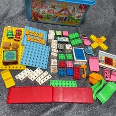 パン工場とすべり台のおうちブロックバケツの画像