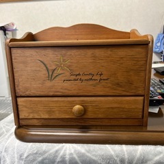 ティシュケース（小物入れ付）の画像