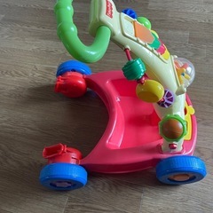 赤ちゃん用歩行器の画像