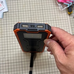 モバイルバッテリー中古の画像