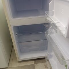 ★リユースのサカイ千葉中央店★ IRIS OHYAM 冷蔵庫 81L 20年製 動作確認／クリーニング済み TC5589の画像