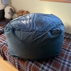 無印　人をダメにするクッション　ネイビーの画像