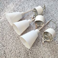 照明ダクトレール(150cm)とLEDペンダントライト３灯の画像