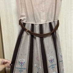 民族刺繍ガーリーワンピース ノースリーブ カーディガン付き　フレアスカート ビンテージの画像