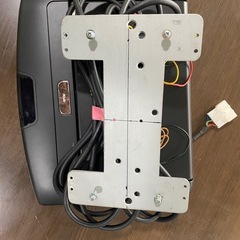 ALPINE フリップダウンモニターの画像