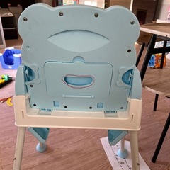 子供食事用椅子の画像