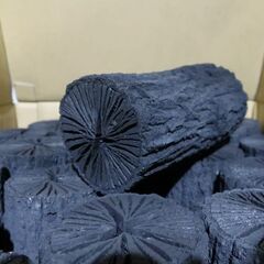 お引取り限定！！綺麗なクヌギ炭　10ｋｇの画像