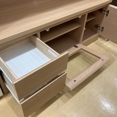  【軽トラック貸出有】テレビボード　ニトリ　ハイタイプ　３枚扉　引き出し付　軽度の使用感有　程度Bの画像