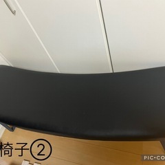 ダイニングテーブルの画像