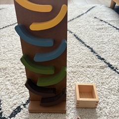 カタカタ遊び(車2台付き)の画像