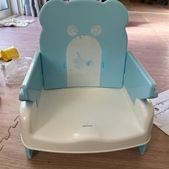 子供食事用椅子の画像