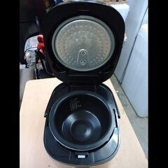 札幌★ハイアール◆アーバンカフェシリーズ◆IH炊飯器◆5.5合◆JJ-XP2H56F◆2019年の画像