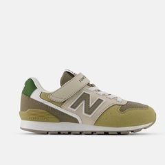 ニューバランススニーカー3足新品　13.5  18.5 19.5の画像